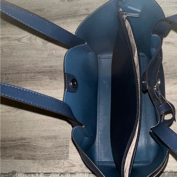 Michael Kors Blue Tote Bag Structured Design - Picture 3 of 6